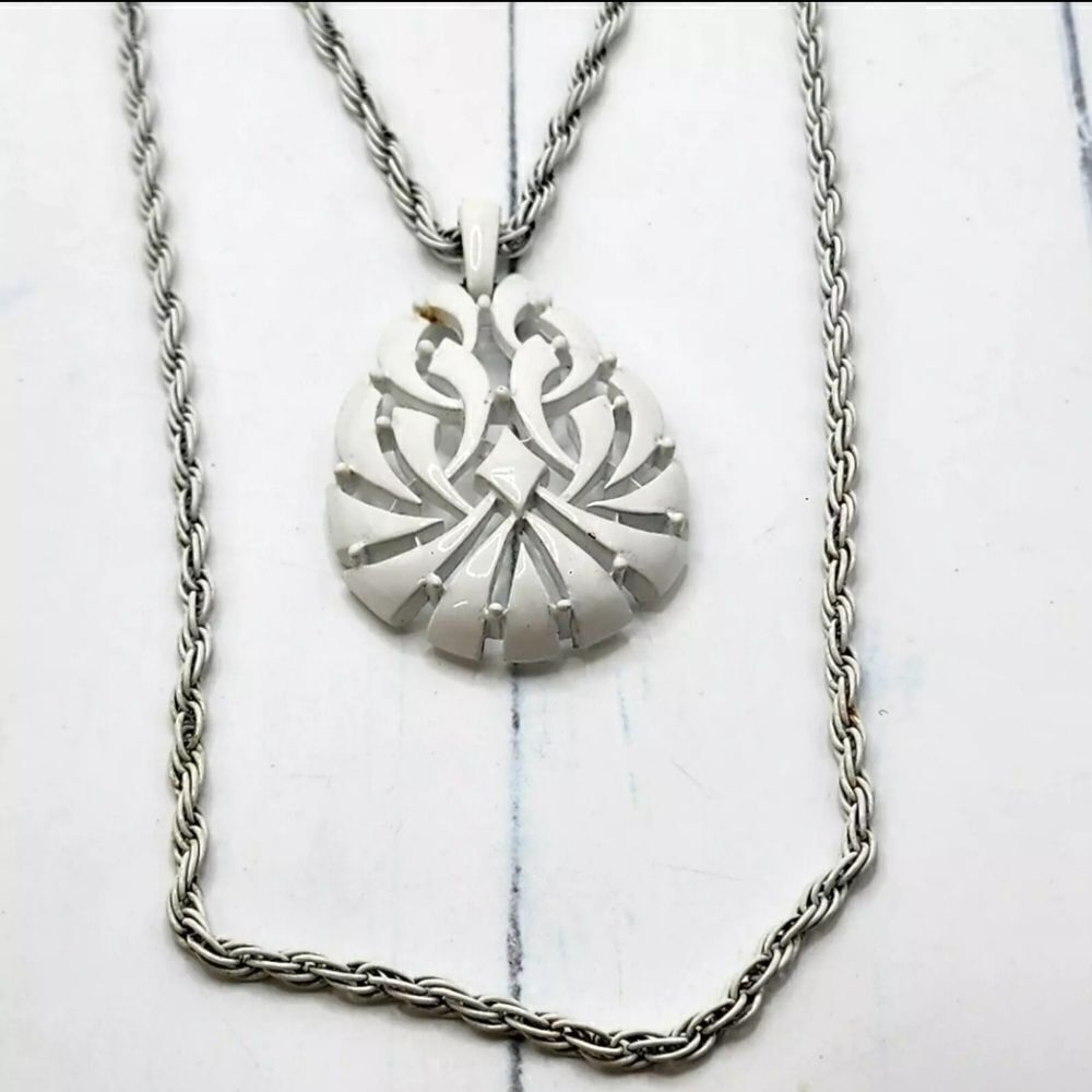 Trifari White Necklace Enamel Double Chain 30"